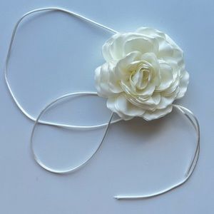 White Flower Rose Choker Necklace